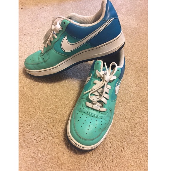 Nike Shoes - Nike Air Force 1